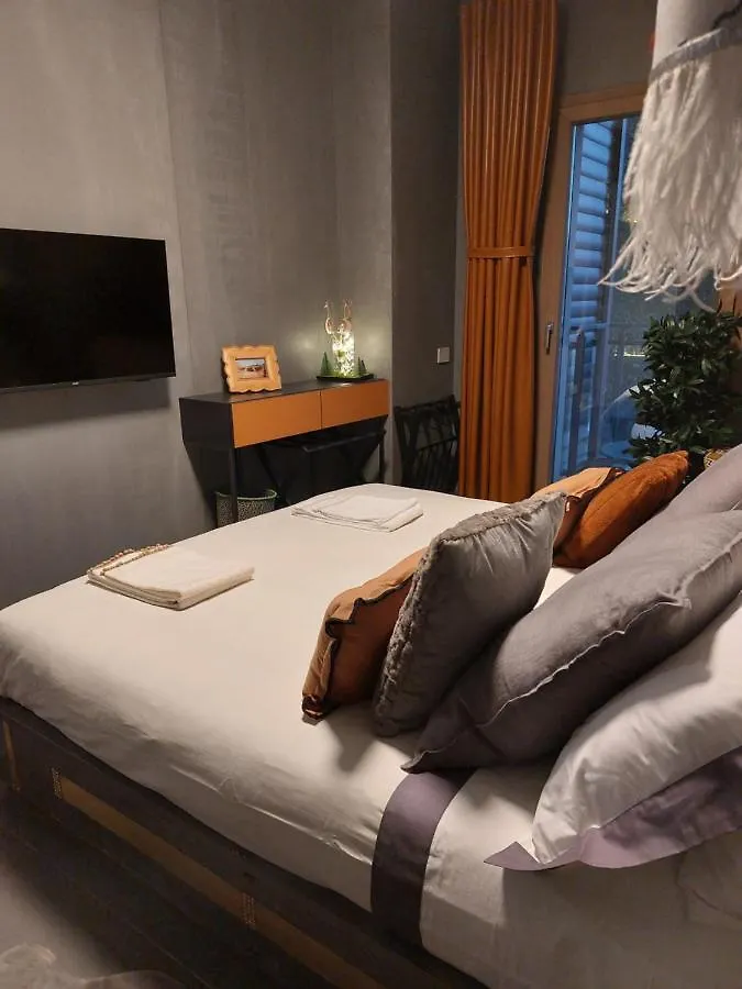 Trastevere Boutique Suite Rome With Gym And Steam Shower דירה