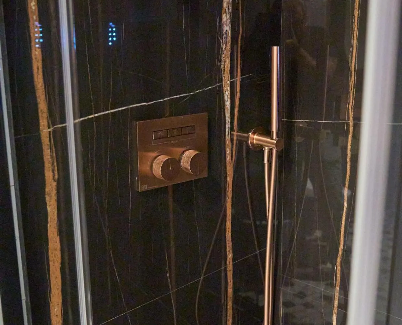 Trastevere Boutique Suite Rome With Gym And Steam Shower דירה
